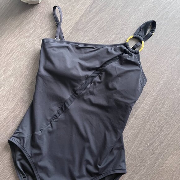 NWOT BLEU ROD BEATTIE Black "Ring Me Up" Asymmetrical One-piece Swimsuit - Picture 2 of 11